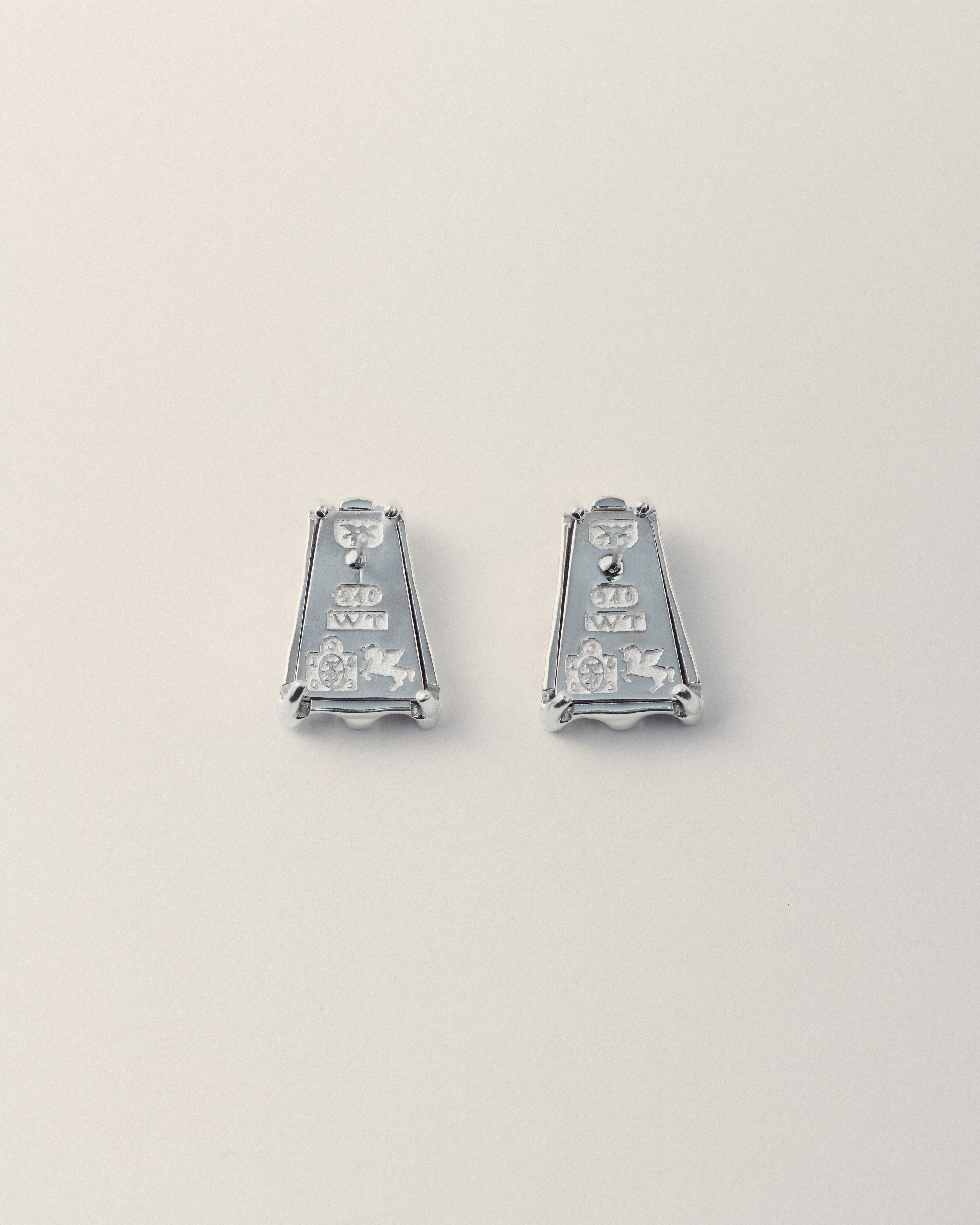 Ash Earring Onyx