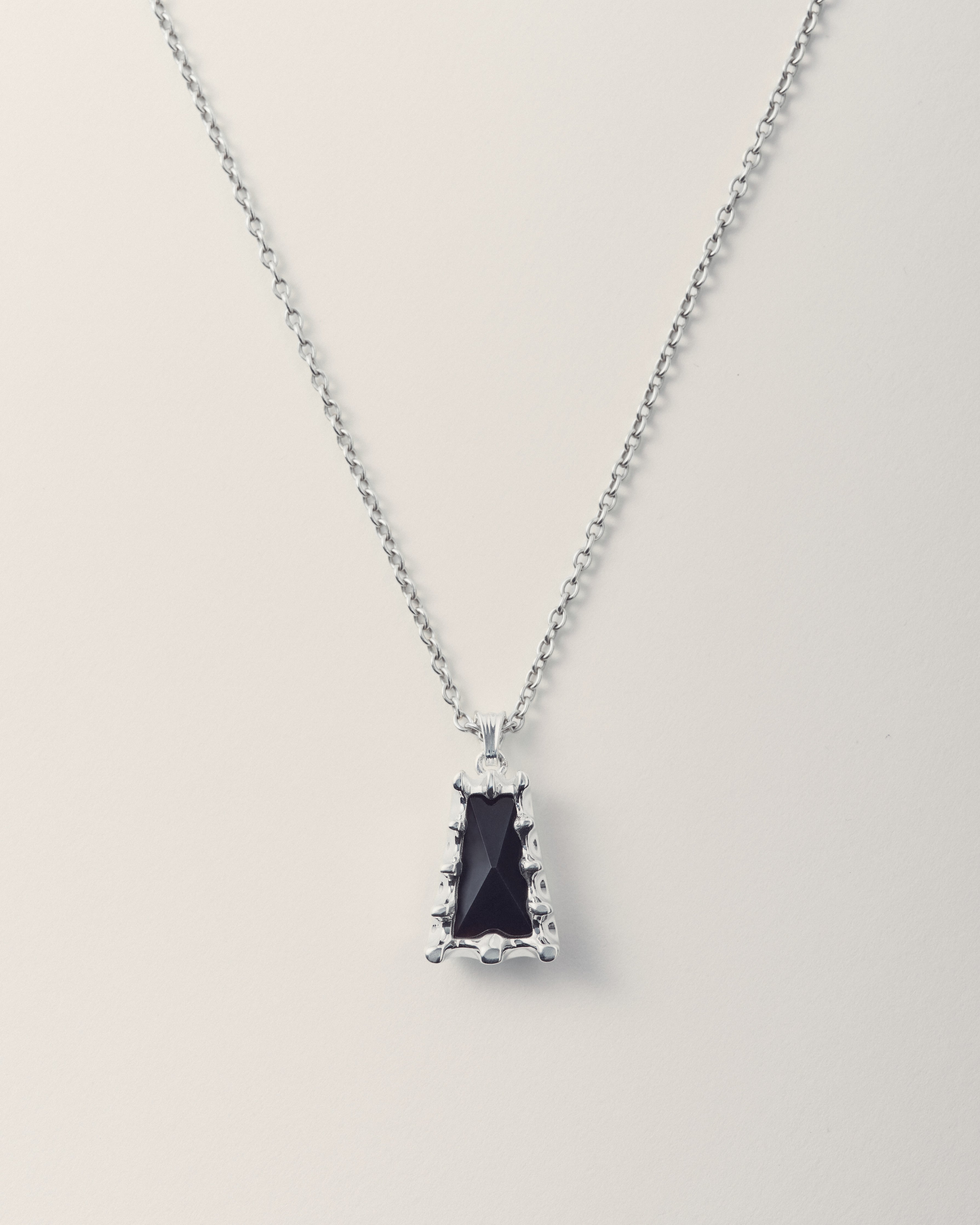 Ash Pendant Onyx